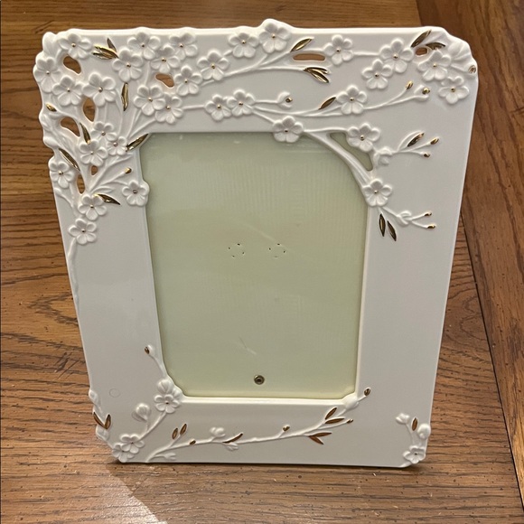 Lenox Cherry Blossom 5 x 7 Frame - Picture 1 of 13